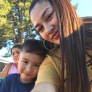 Meet your Posher, Sara